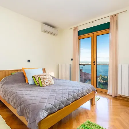 Lux Opatija