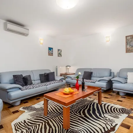 Lux Apartment