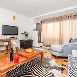 Apartment Lux *
