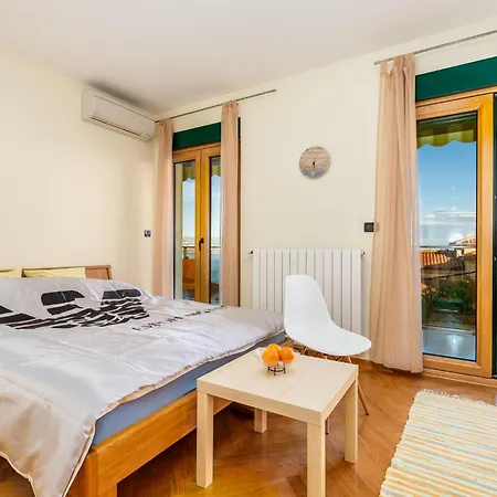 Apartment Lux Opatija