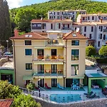 Lux * Opatija